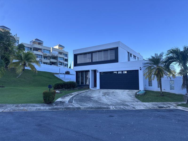Urb Villa Del Monte Calle Monte Alto 305 Toa Alta 00953 PR