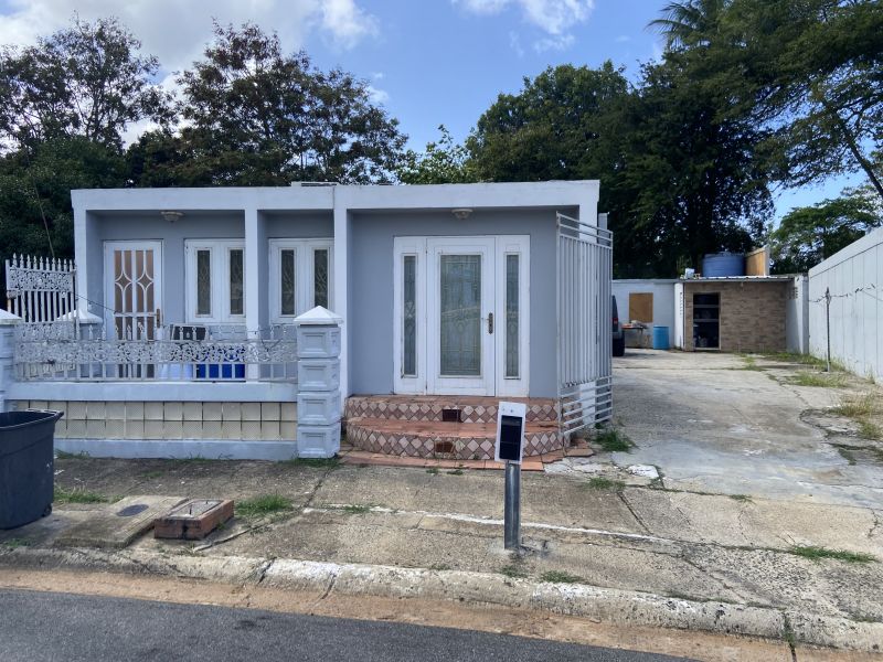 Urb Villas De Loiza F14 Calle 3 Loiza 00772 PR