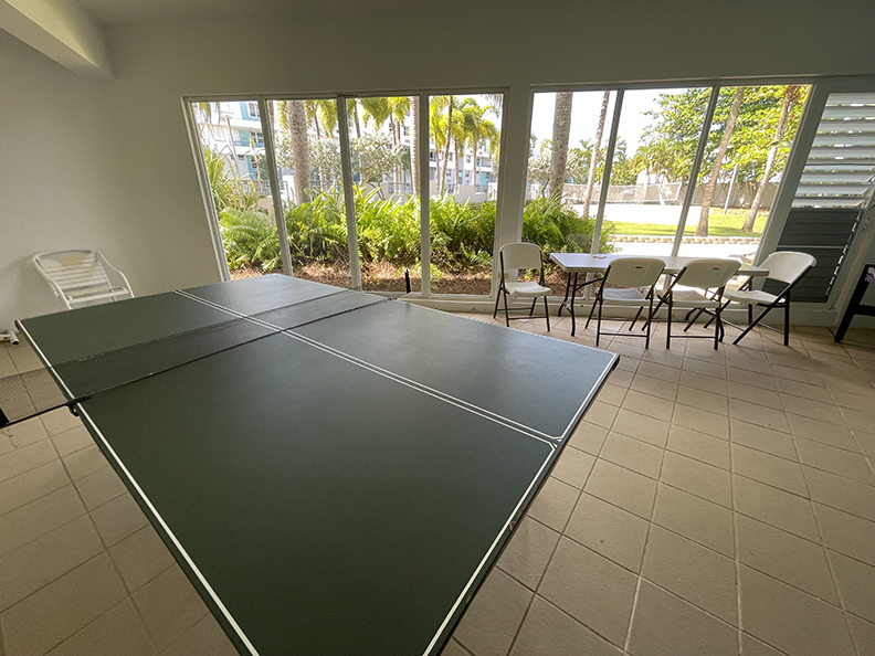 Chalets De La Playa Apt 429 Edif Marbella Vega Baja 00693 PR