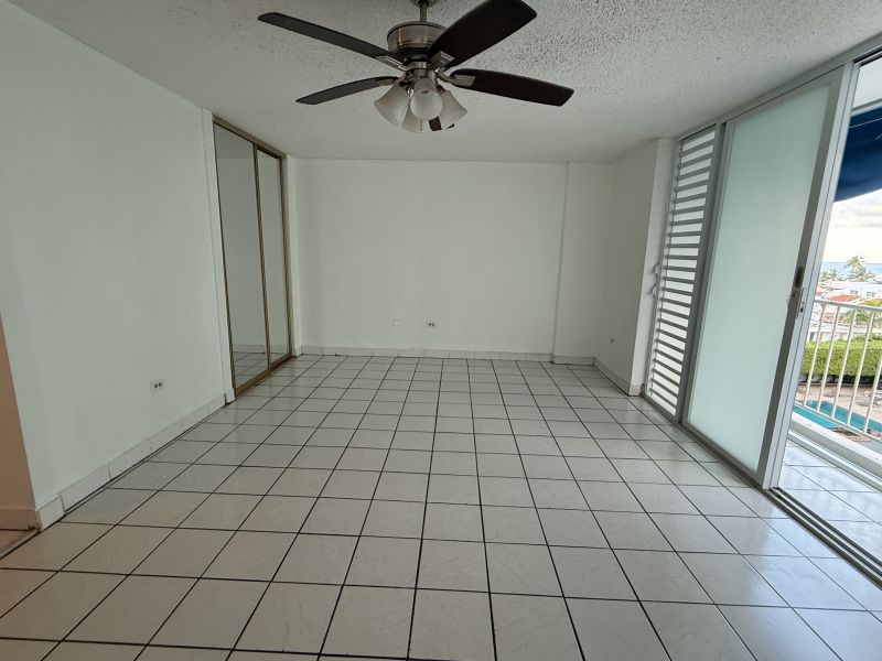 Cond Saint Tropez Ave Isla Verde 6267 Apt 5-q Carolina 00984 PR