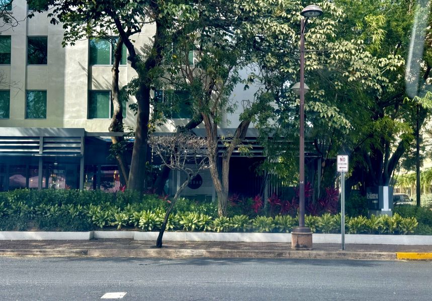 Cond Saint Tropez Ave Isla Verde 6267 Apt 5-q Carolina 00984 PR