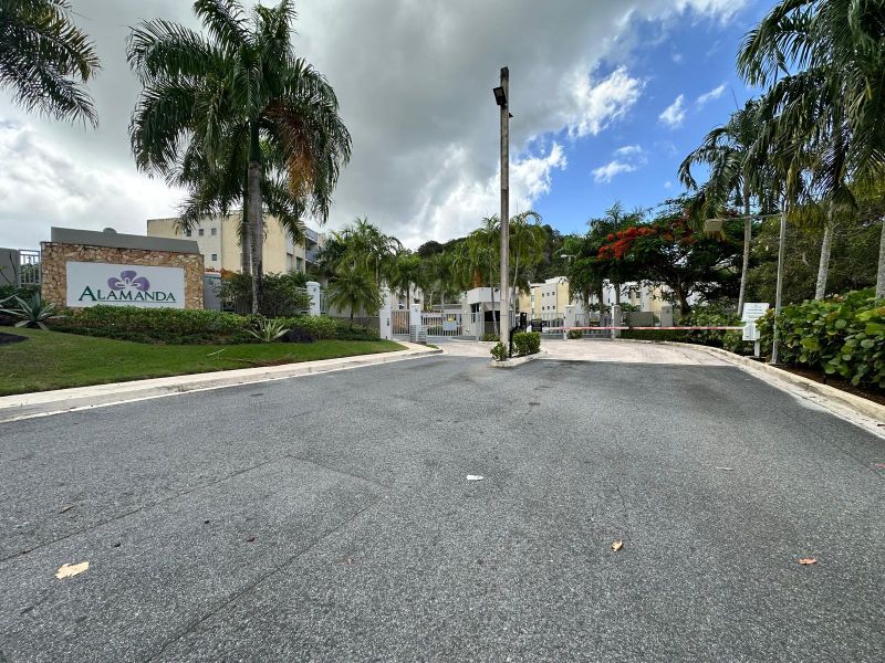 Cond Alamanda Apt 2074, Guaynabo - 2