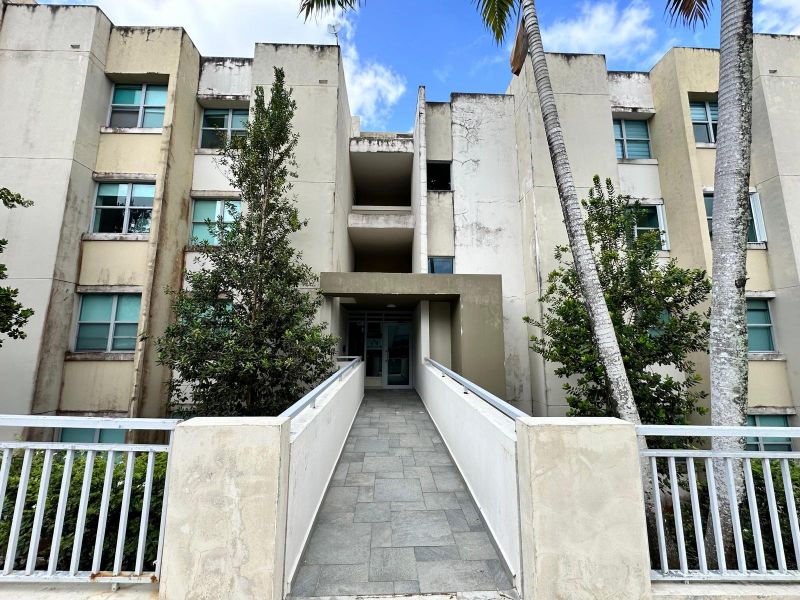 Cond Alamanda Apt 2074, Guaynabo - 1