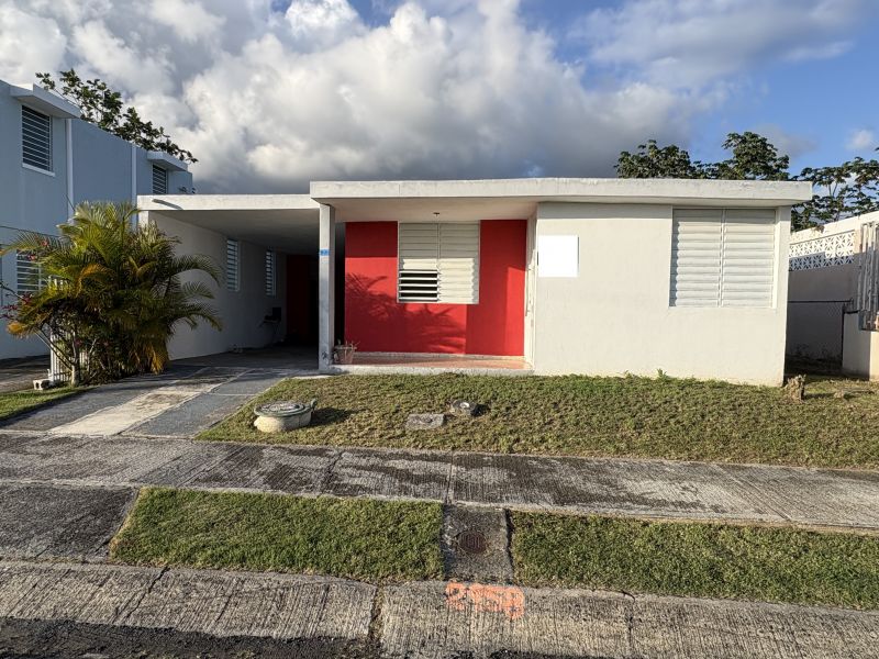 Urb Colinas De Villa Rosa Calle D B-29 Sabana Grande 00637 PR