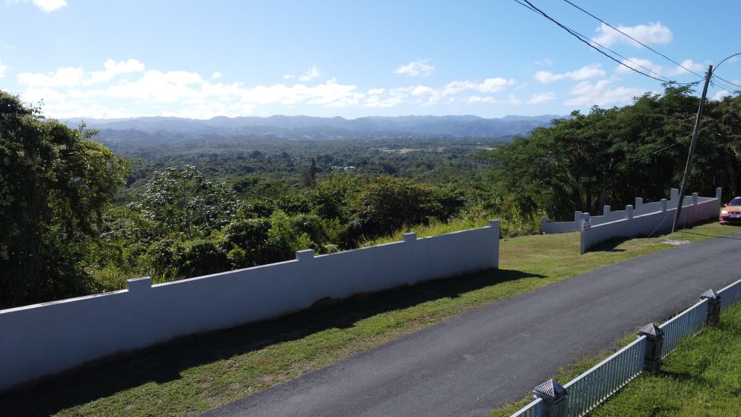 Carr 155 Km 56.9 Sector La Lomita Bo Franquez Morovis 00687 PR