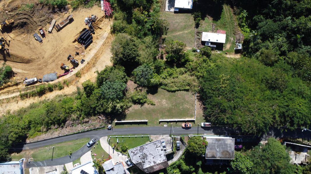 Carr 155 Km 56.9 Sector La Lomita Bo Franquez Morovis 00687 PR