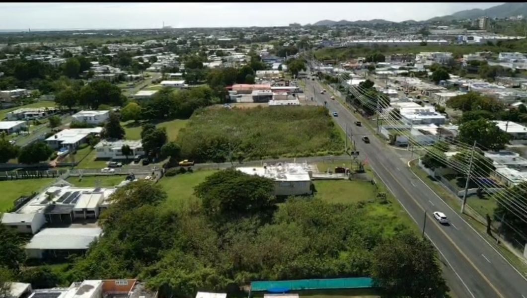 Bo Algarrobo Carr #3 Ave Los Veteranos Km 139.1 Guayama 00784 PR