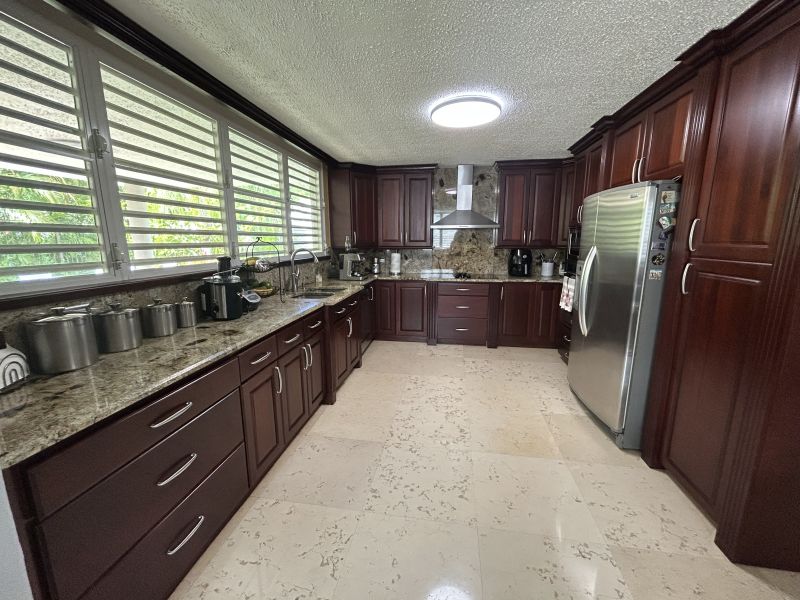 Urb Estancias De Monte Verde Calle Santa Ana #8 Gurabo 00778 PR