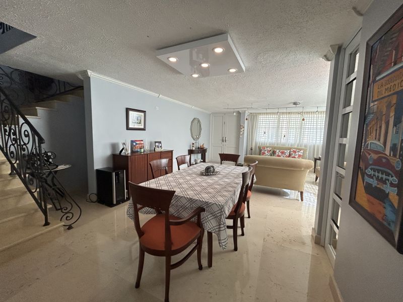 Urb Estancias De Monte Verde Calle Santa Ana #8 Gurabo 00778 PR