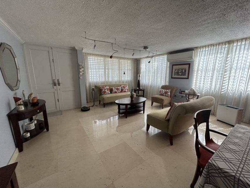 Urb Estancias De Monte Verde Calle Santa Ana #8 Gurabo 00778 PR