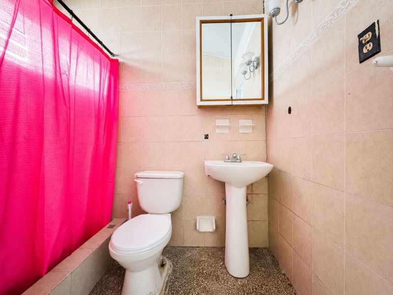 Urb Santa Clara 28 Calle Fulgor, Ponce - 13