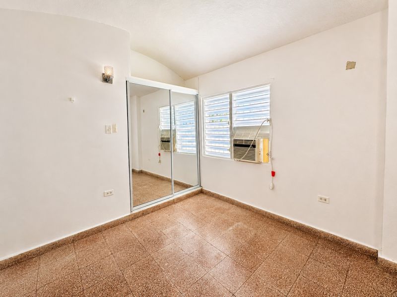 Urb Santa Clara 28 Calle Fulgor, Ponce - 14