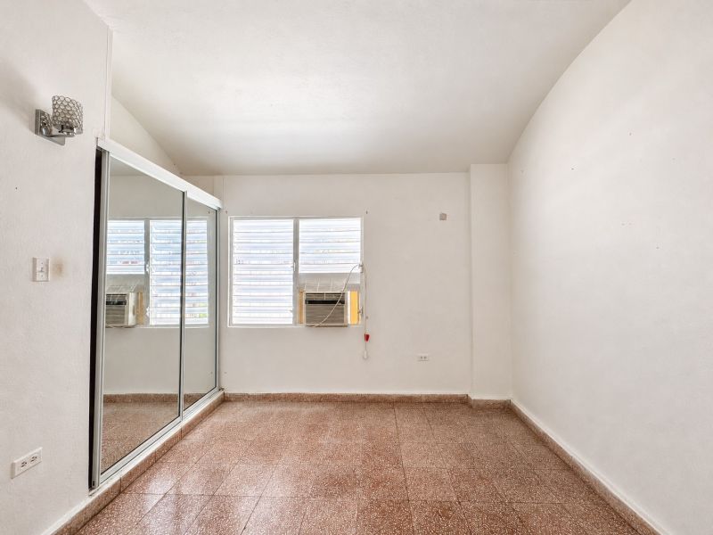 Urb Santa Clara 28 Calle Fulgor, Ponce - 15