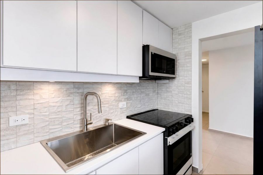 15 Calle Miramonte Cond Garden Hills Tower Apt 603 Guaynabo 00966 PR