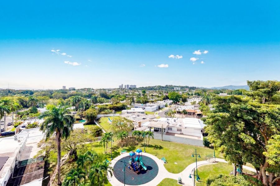15 Calle Miramonte Cond Garden Hills Tower Apt 603 Guaynabo 00966 PR