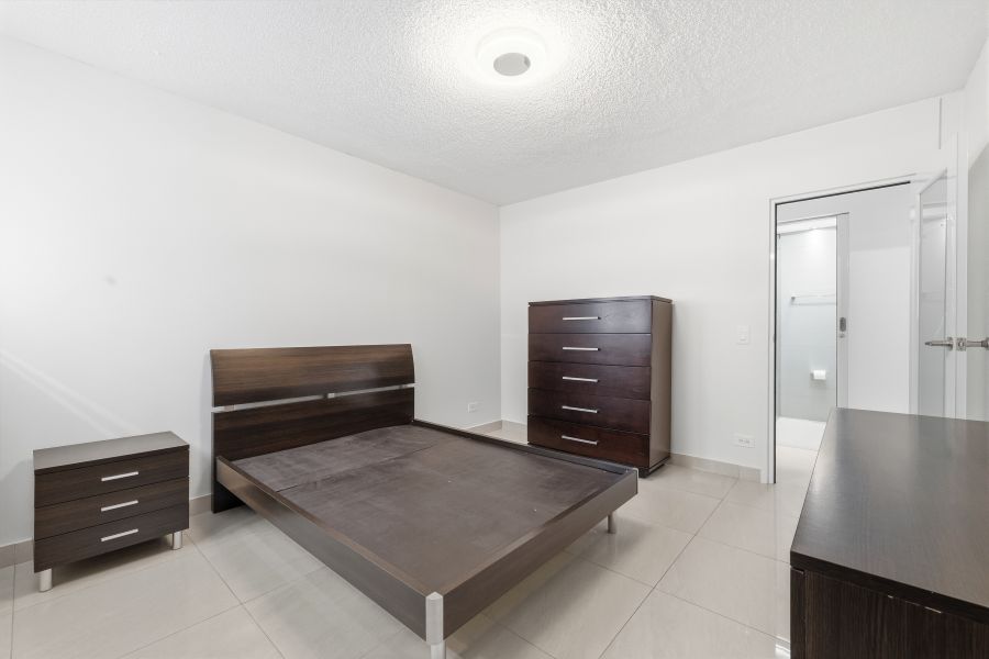 Cond Los Pinos Este 6410 Ave Isla Verde Apt 3a Carolina 00979 PR