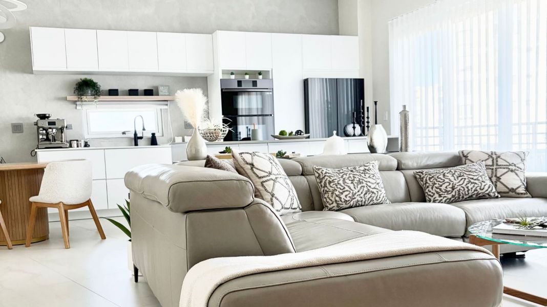 2014 Calle Las Violetas Cond The Lofts Apt 401 San Juan 00915 PR