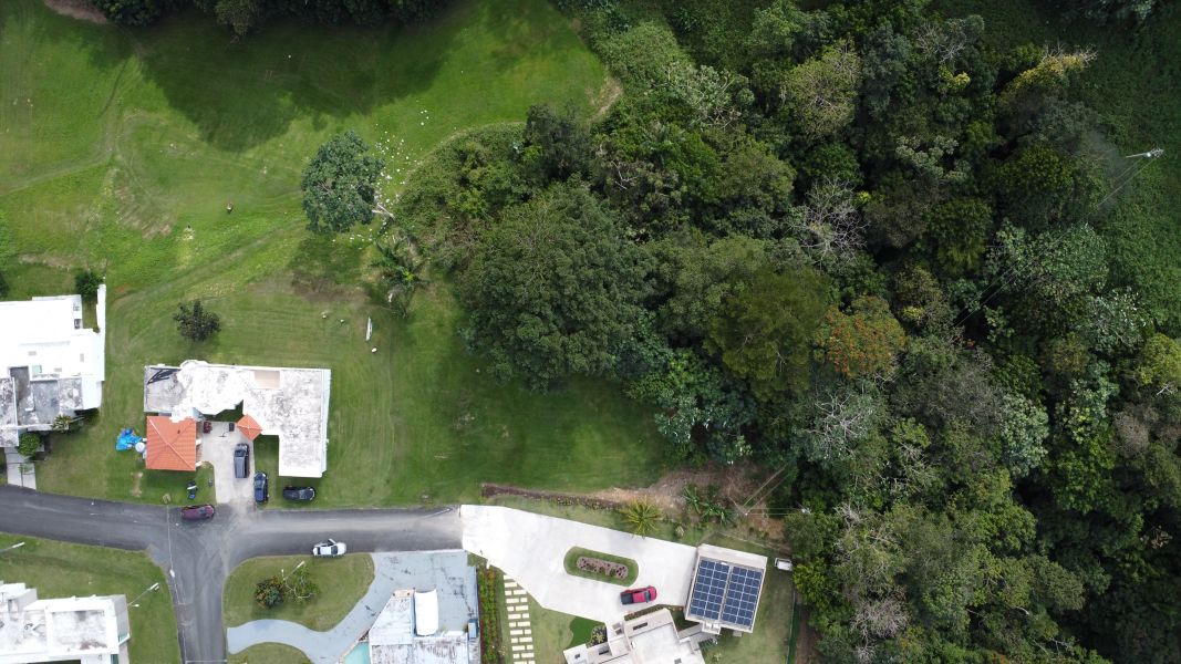 C37 Calle 1 Urb Valle Escondido Guaynabo 00971 PR