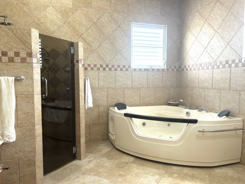 Carr 2 Km 122.4 Bo Caimital Alto Solar 5 Calle Pas Aguadilla 00603 PR