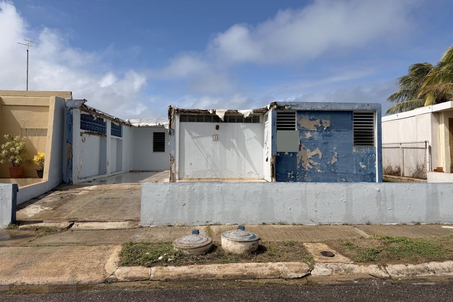 Urb Mar Azul Calle 6 G-15 Hatillo 00659 PR