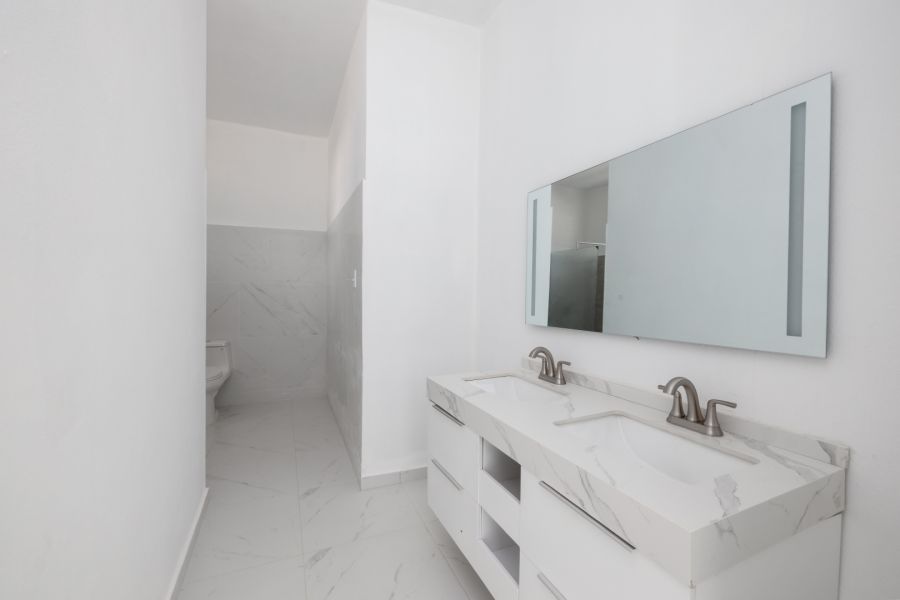 Urb Reales De Beatriz C 24 Cidra 00739 PR