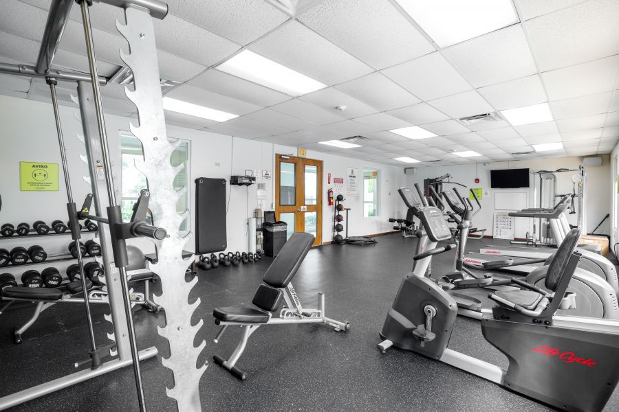 Urb Caguas Real Calle Alcazar A-34 Caguas 00725 PR