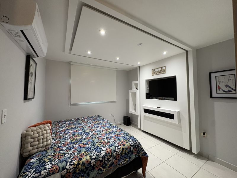 Cond Las Primaveras Calle Fortunato Vizcarrondo 31 Carolina 00985 PR