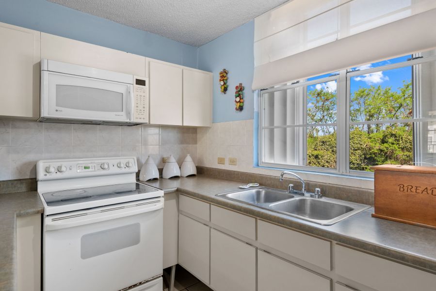 Cond Villas Del Sol Apt 125 La Parguera Lajas 00667 PR