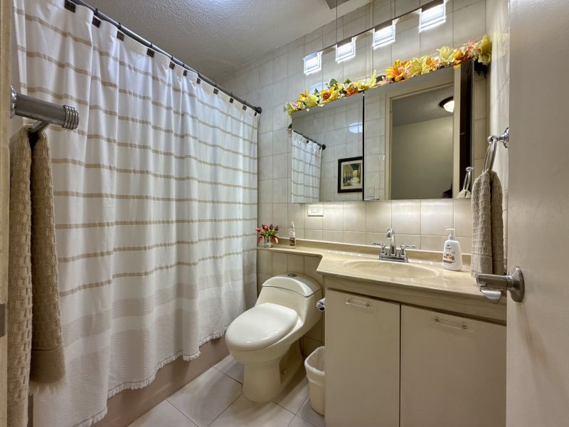 Cond Mansiones De Garden Hills Apto 4d Guaynabo 00966 PR