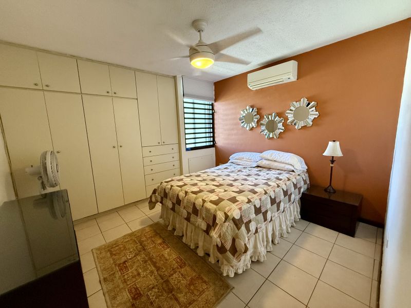Cond Mansiones De Garden Hills Apto 4d Guaynabo 00966 PR