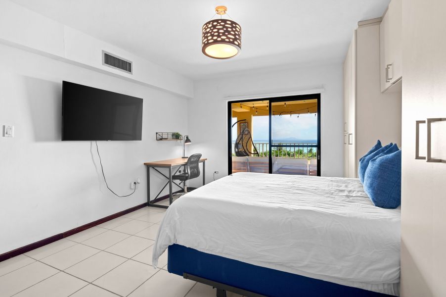 Cond Palmanova Plaza Apt B-214 Humacao 00791 PR