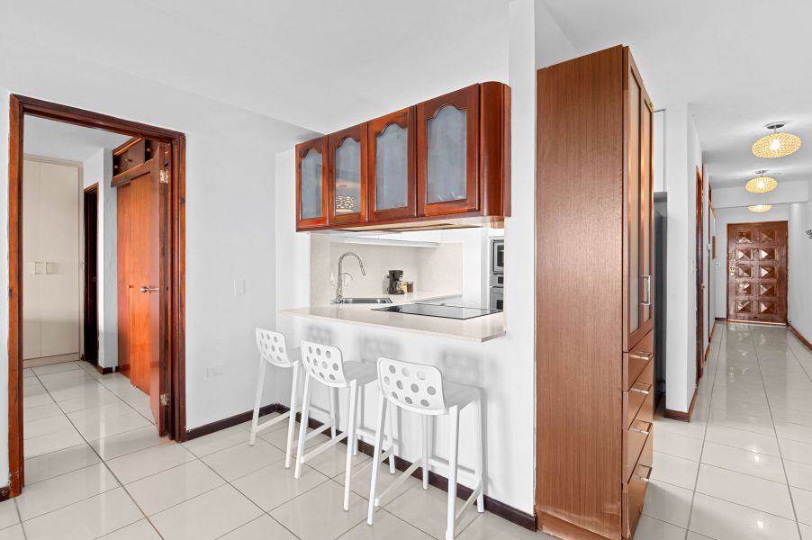 Cond Palmanova Plaza Apt B-214 Humacao 00791 PR