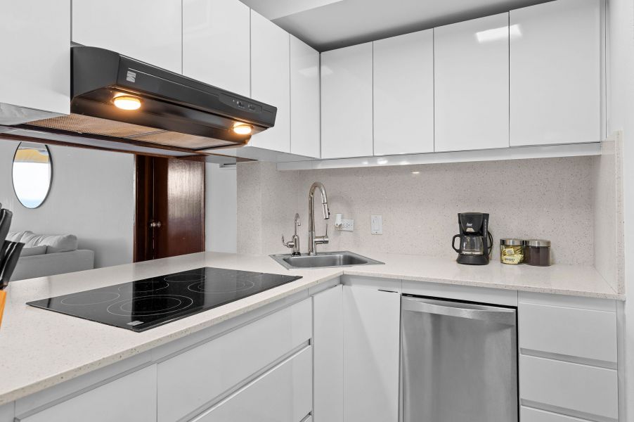 Cond Palmanova Plaza Apt B-214 Humacao 00791 PR