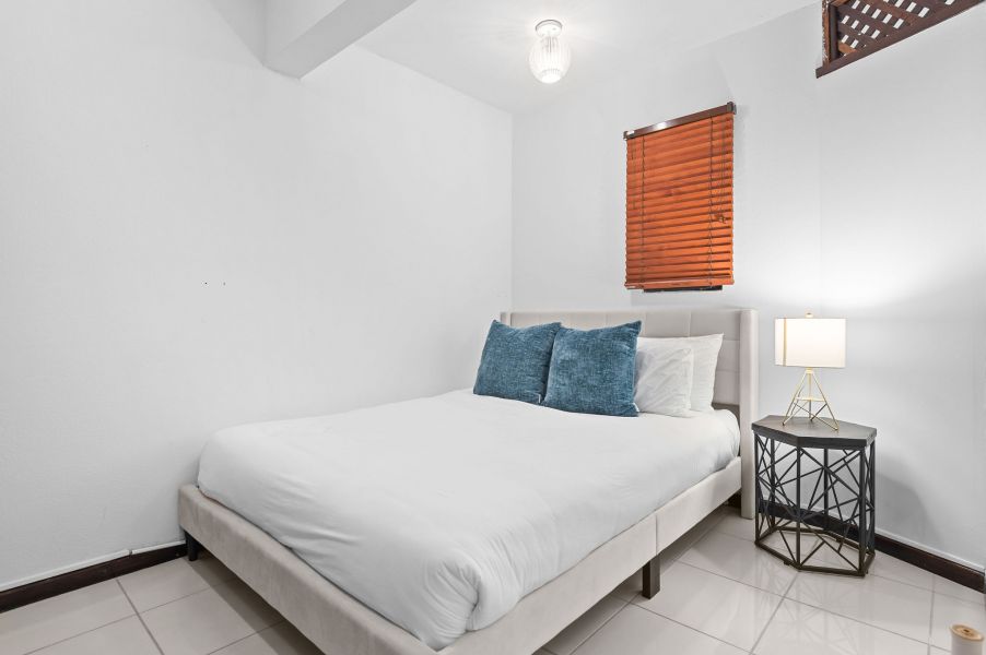 Cond Palmanova Plaza Apt B-214 Humacao 00791 PR