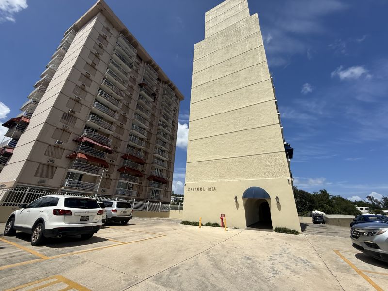 Cond Caparra Real Apt 202 Guaynabo 00965 PR