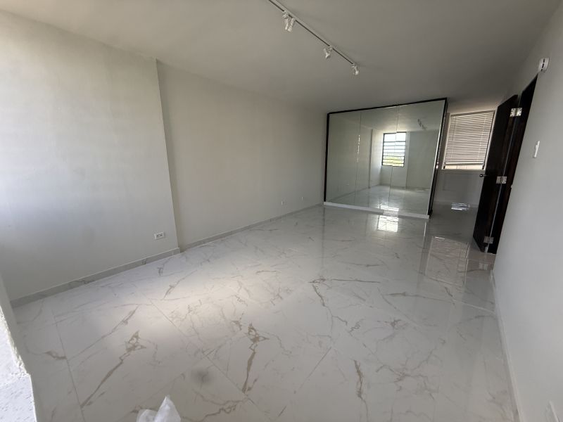 Cond Caparra Real Apt 202 Guaynabo 00965 PR