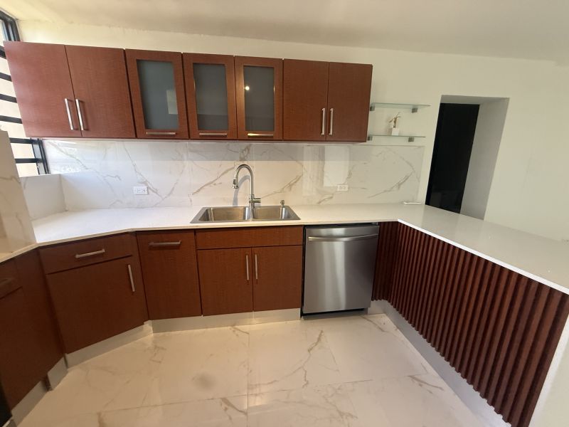 Cond Caparra Real Apt 202 Guaynabo 00965 PR