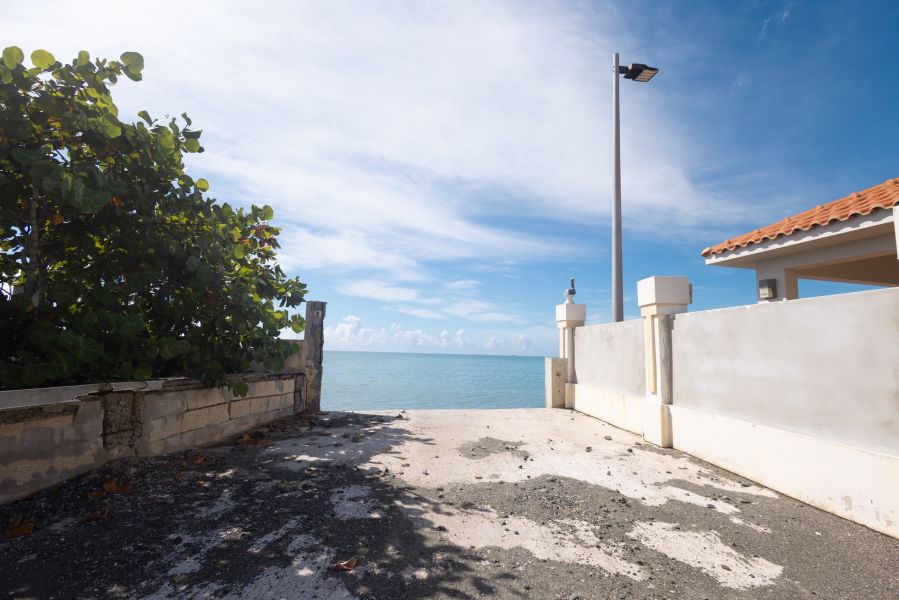 Calle Aa #33 Sector Villa Verde Bo Playa Salinas 00751 PR