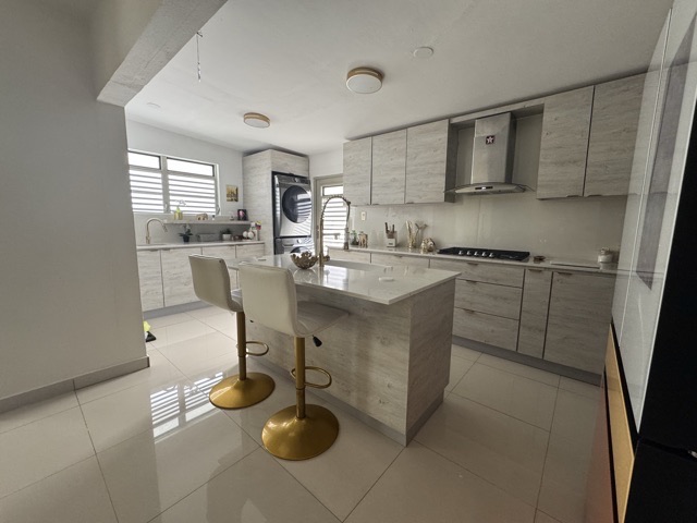 Urb Palma Sur 4 Calle Mar Mediterraneo Carolina 00979 PR