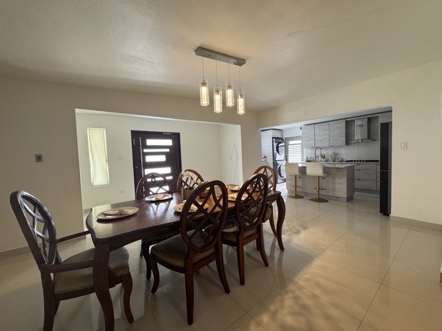 Urb Palma Sur 4 Calle Mar Mediterraneo Carolina 00979 PR