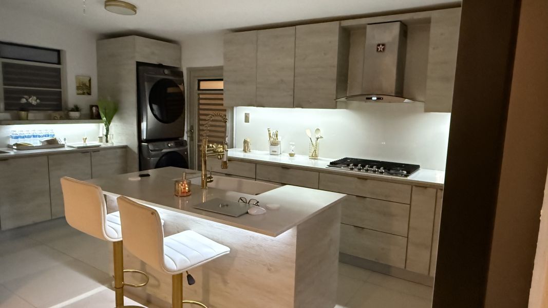 Urb Palma Sur 4 Calle Mar Mediterraneo Carolina 00979 PR