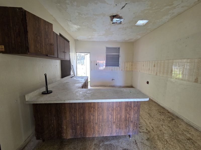 Calle Celso Barbosa #52 Arecibo 00612 PR