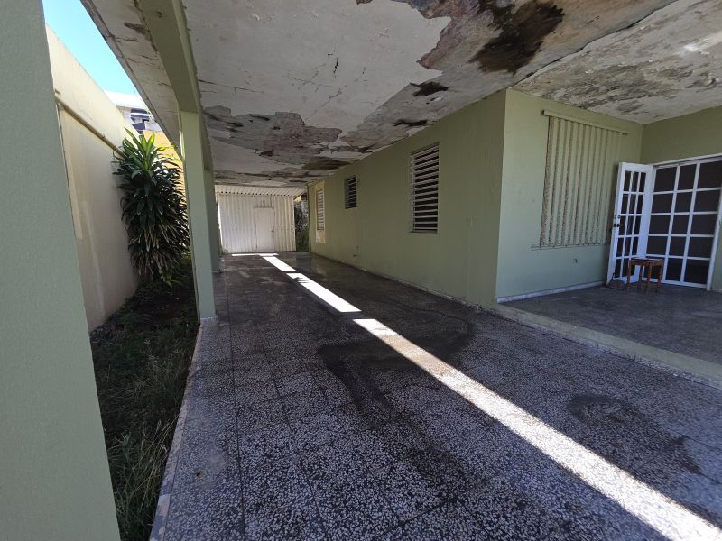 Calle Celso Barbosa #52 Arecibo 00612 PR