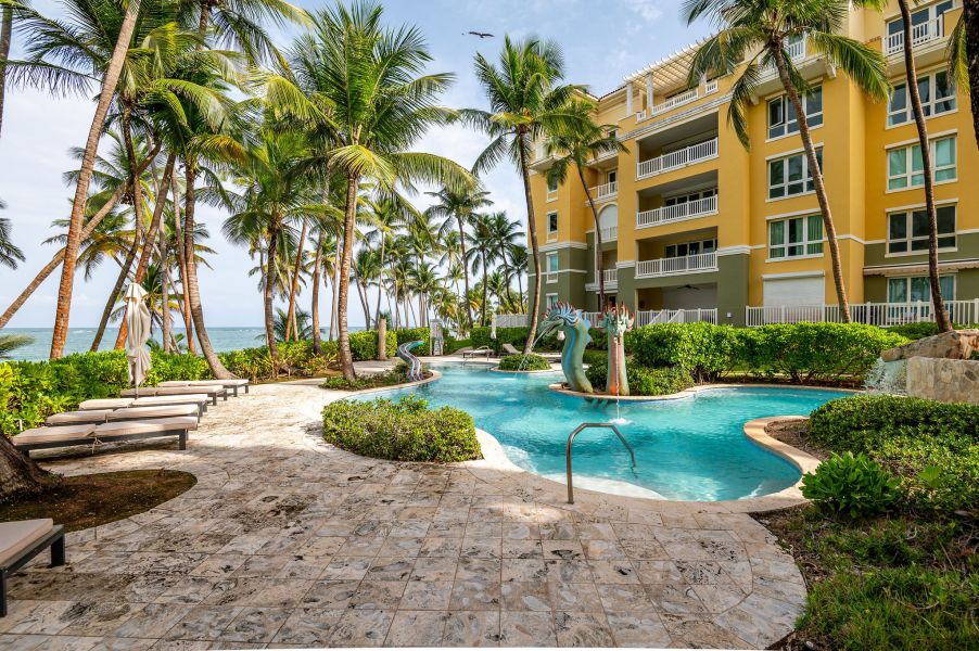 551 Zaragoza Marbella Club Humacao 00791 PR