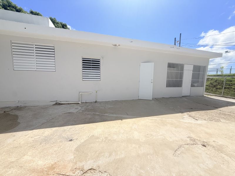 Pr 371 Km 2.0 Int Bo Almacigo Alto Wd, Yauco - 12
