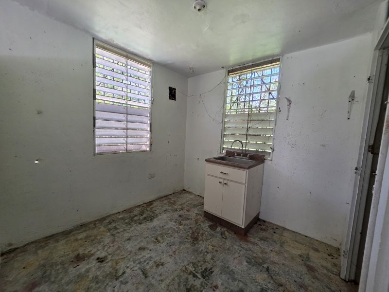 Sector Sabana Hoyos Bo Montaña Arecibo 00612 PR