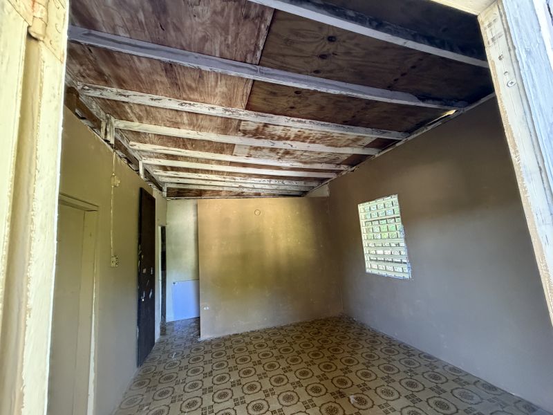 Calle 14 P648 Robles Rio Abajo Vega Baja 00693 PR