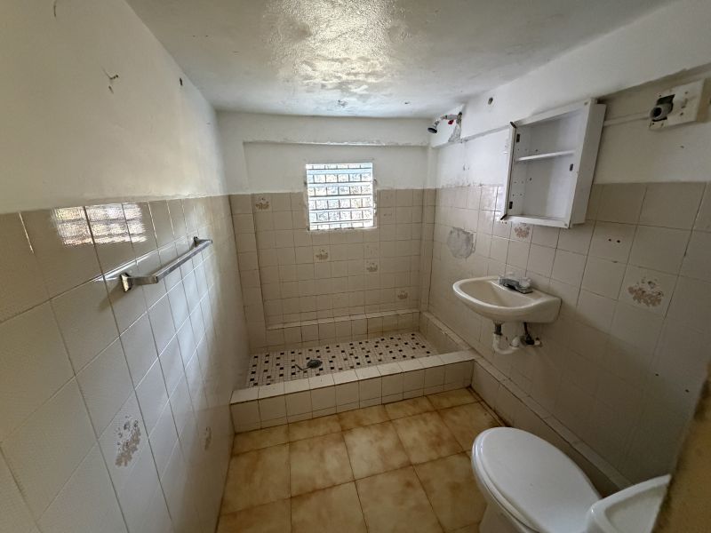 Calle 14 P648 Robles Rio Abajo Vega Baja 00693 PR