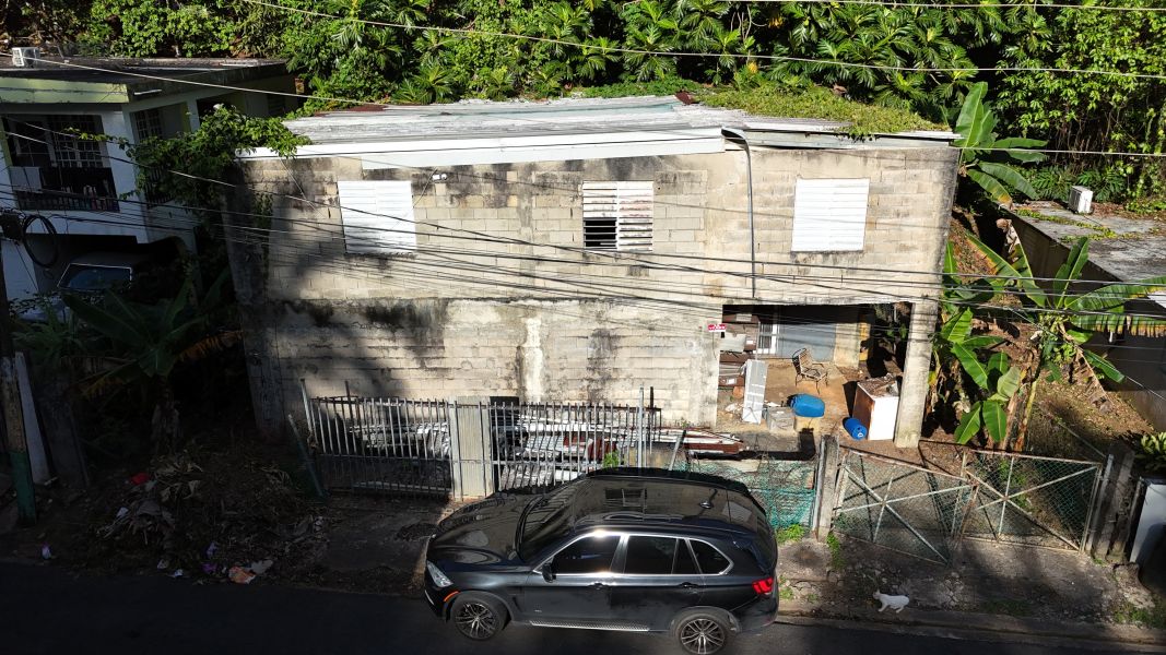 Candelario Arenas Bo Villa Albizu 221 Toa Baja 00949 PR