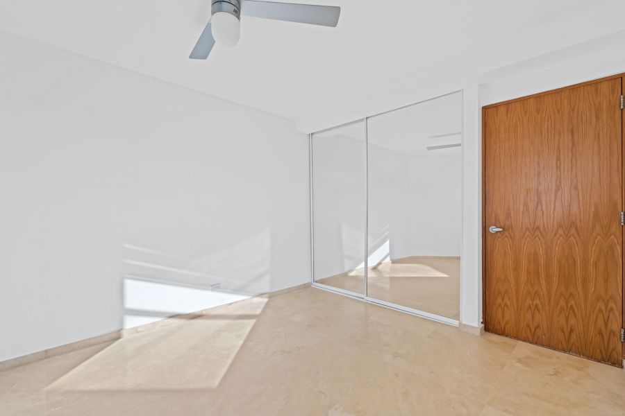 Cond Parque De Loyola Apt Ph 2402 San Juan 00918 PR